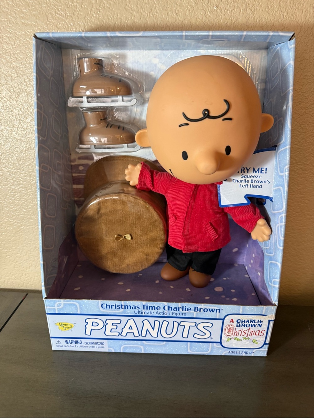 Peanuts Christmas Time Charlie Brown Ultimate Action Figure 2004